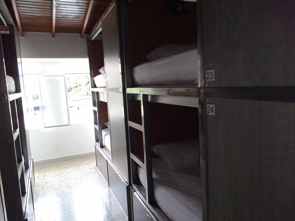 Hostels Colombia Medellin Room photo